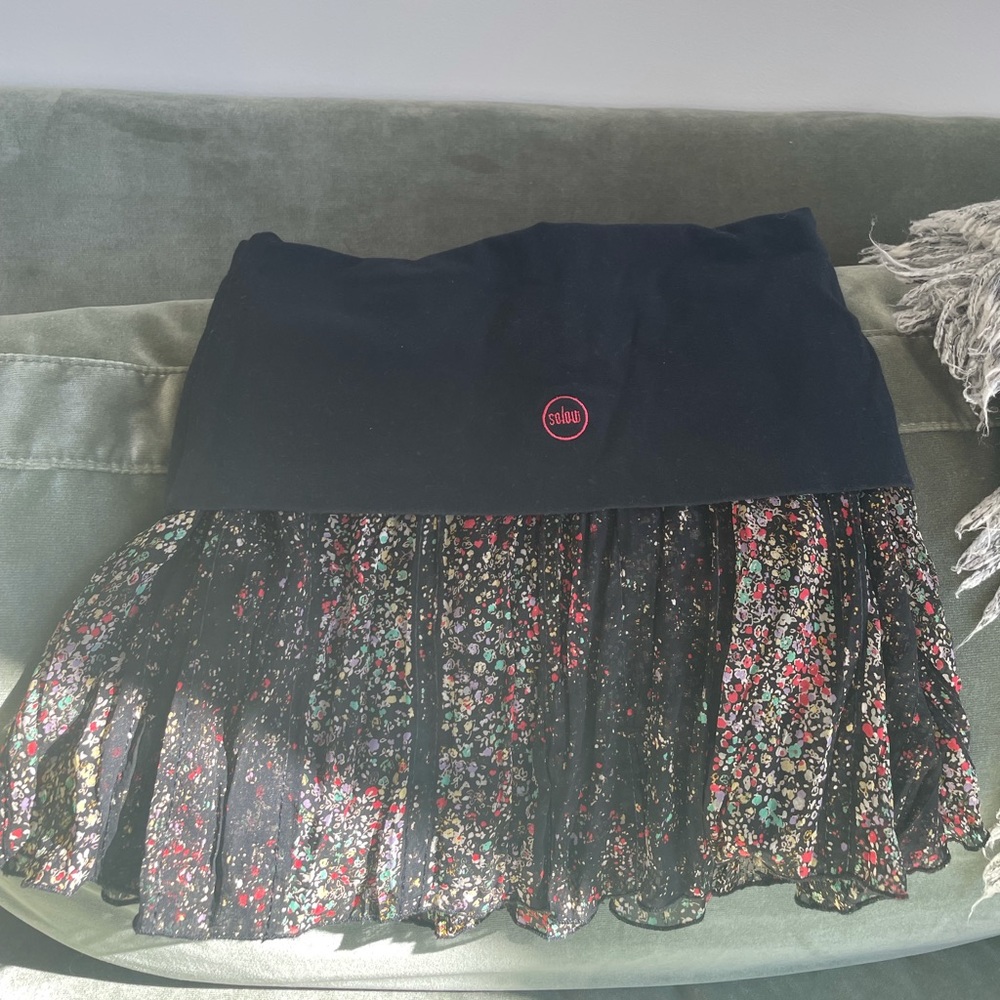 So low fold over skirt - never worn